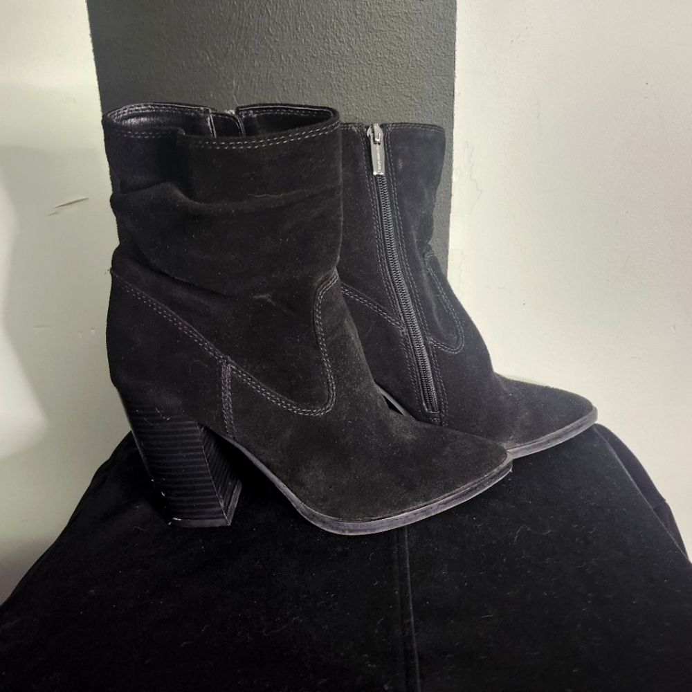 Camuto Black Suede Ankle Boots